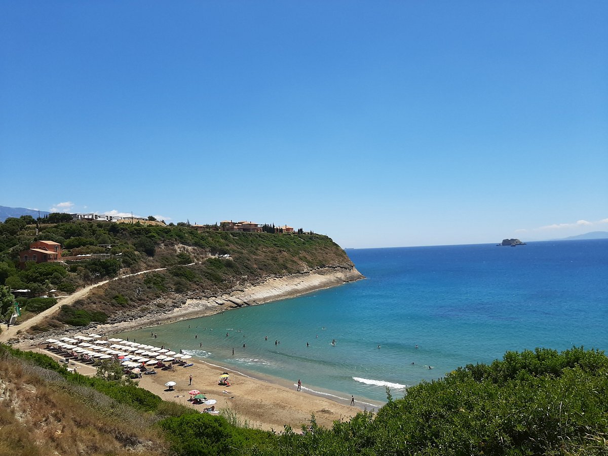 Ai Helis Beach Kefalonia | Sandy Family Beach in Svoronata